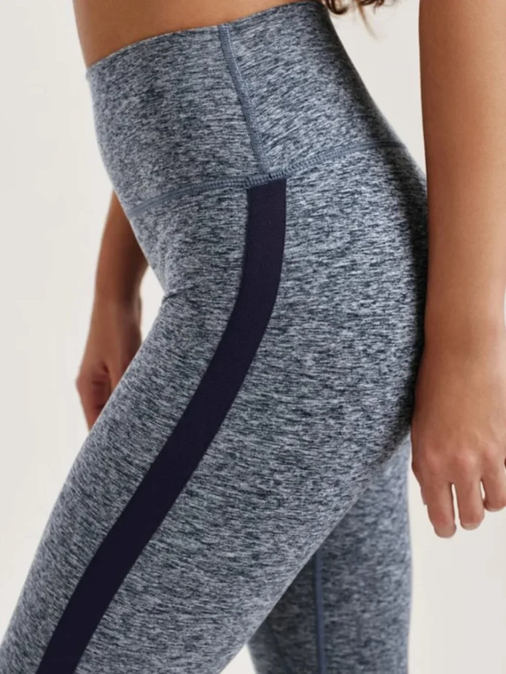 Set Active Matching Set cloud line leggings + bra Size Medium Worn 3 times